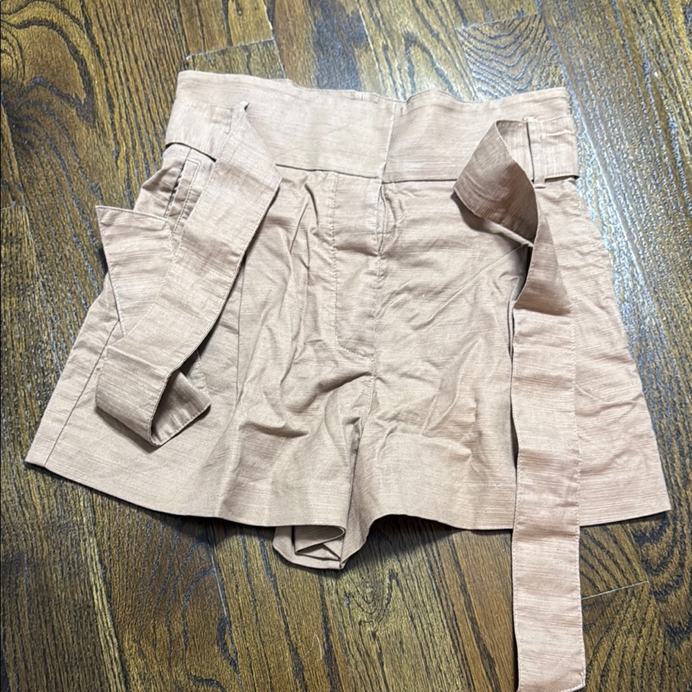 Wilfred High-Waisted Tan Shorts